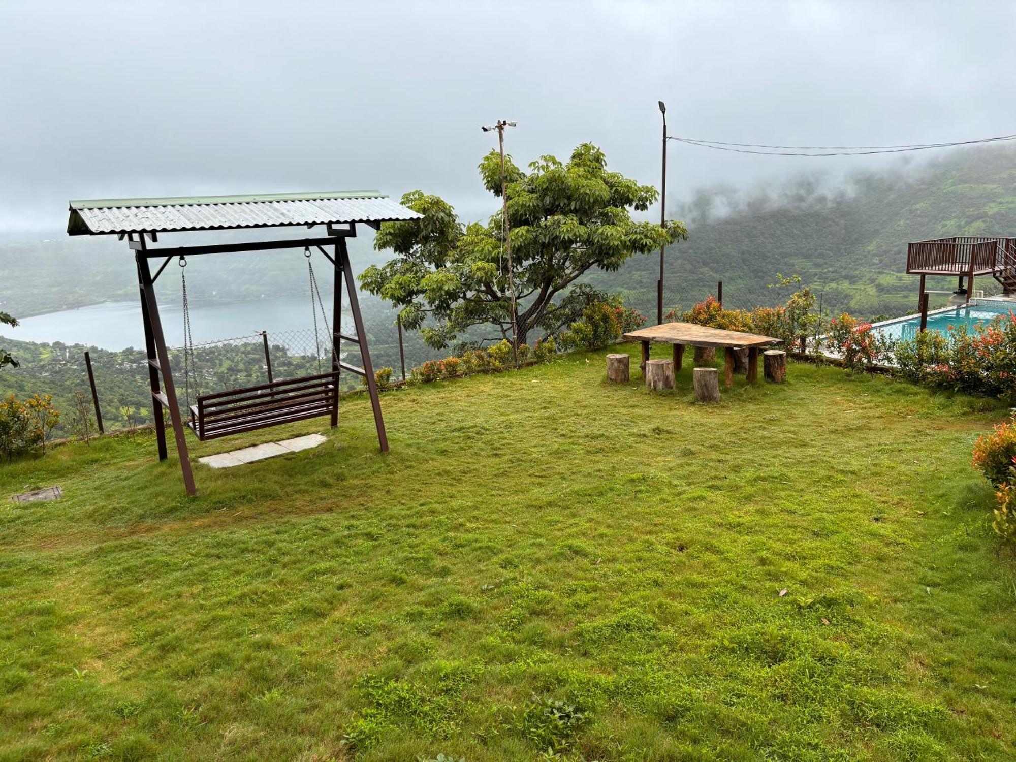 Paramount 3 Ac Bedrooms Hall Garden With Lake View Panchgani Luaran gambar