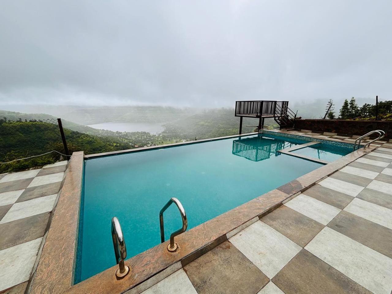 Paramount 3 Ac Bedrooms Hall Garden With Lake View Panchgani Luaran gambar