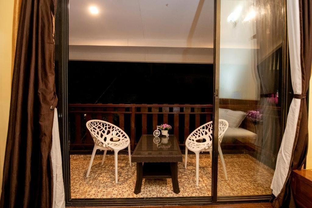 Paramount 3 Ac Bedrooms Hall Garden With Lake View Panchgani Luaran gambar