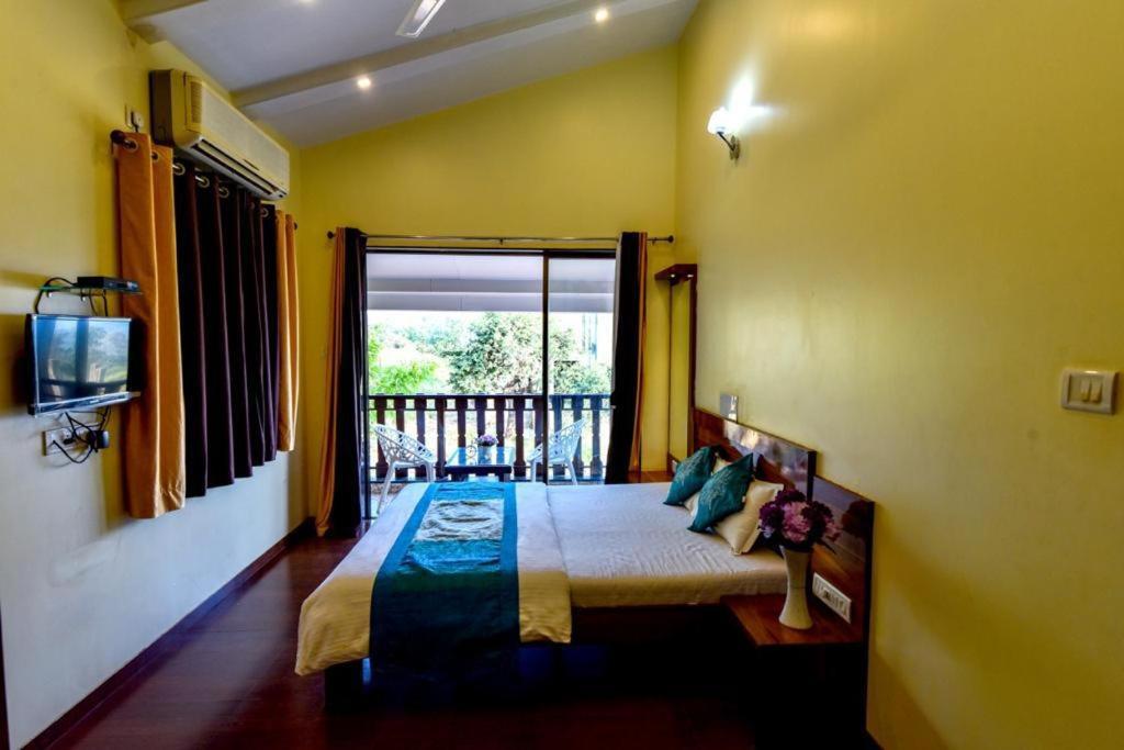 Paramount 3 Ac Bedrooms Hall Garden With Lake View Panchgani Luaran gambar