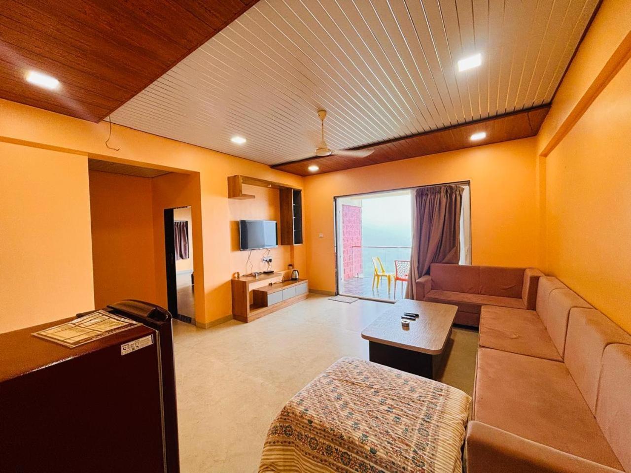 Paramount 3 Ac Bedrooms Hall Garden With Lake View Panchgani Luaran gambar