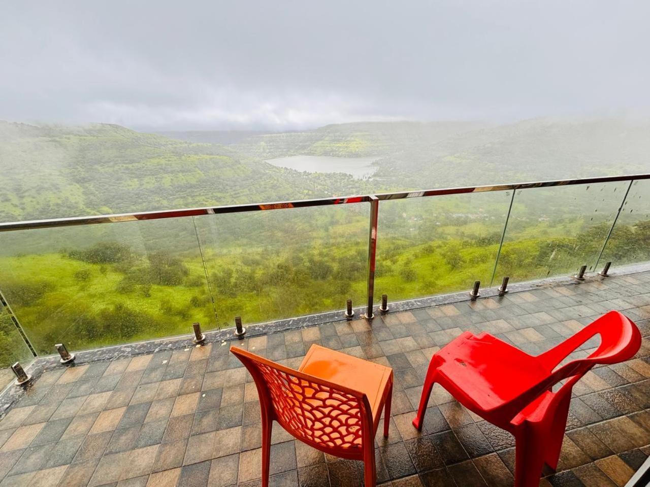 Paramount 3 Ac Bedrooms Hall Garden With Lake View Panchgani Luaran gambar