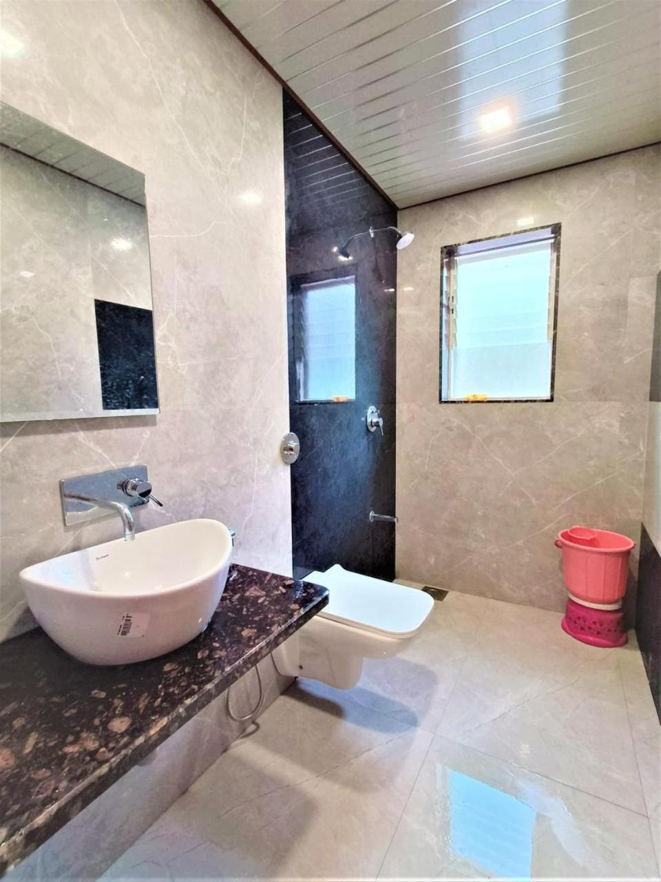 Paramount 3 Ac Bedrooms Hall Garden With Lake View Panchgani Luaran gambar